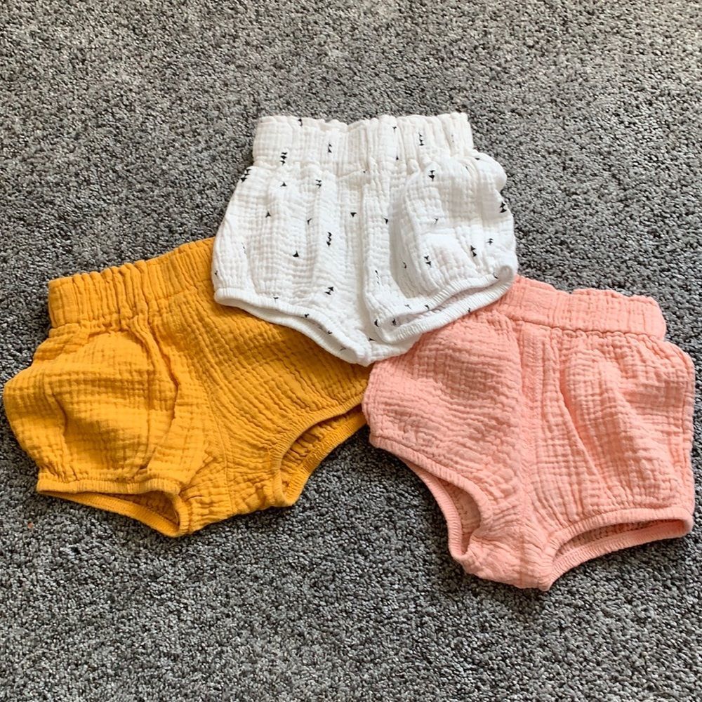 Girls 12-18M Baby bloomers